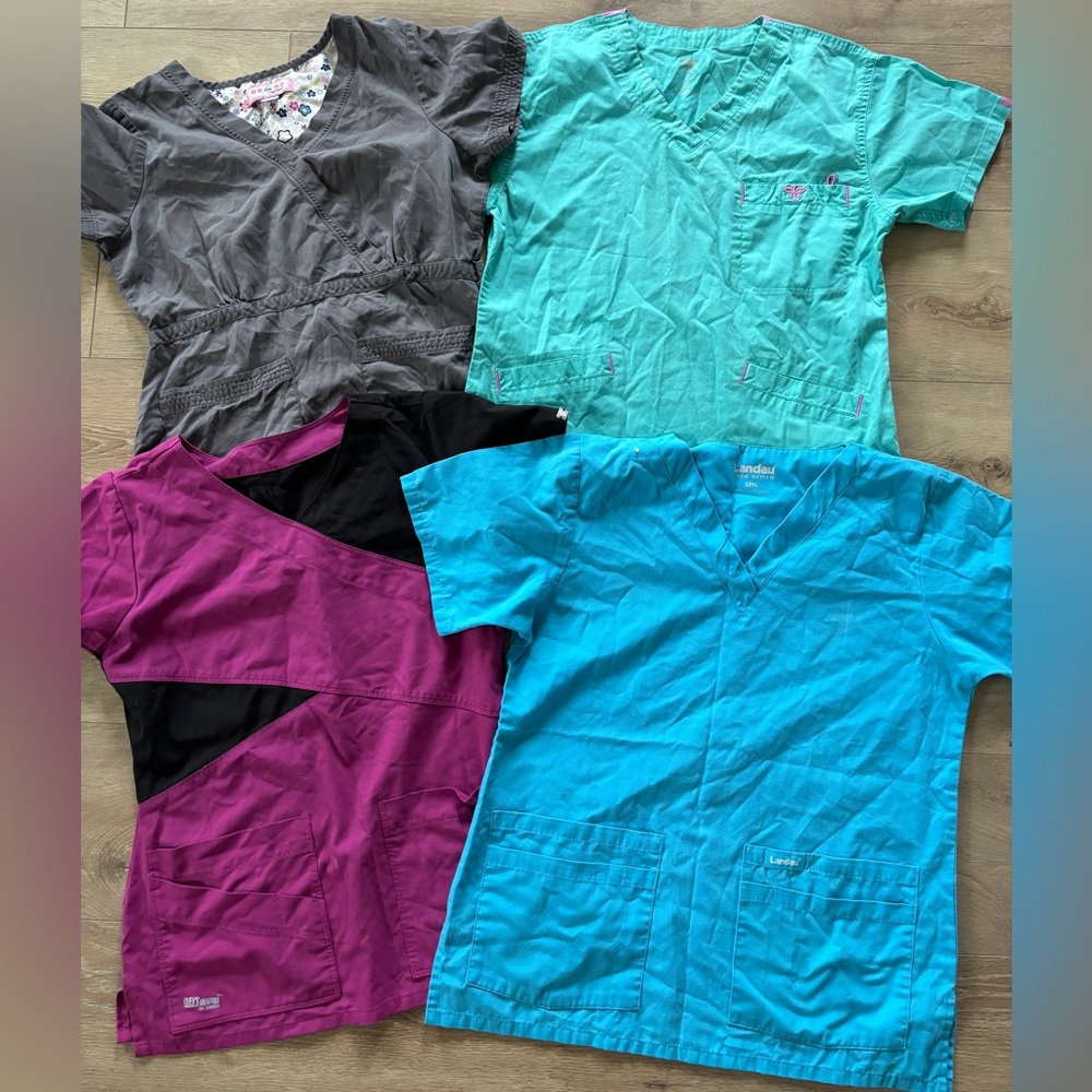 Lot of 4 Scrub Tops Women’s SZ SMALL Koi Landau Med Couture Scrubs